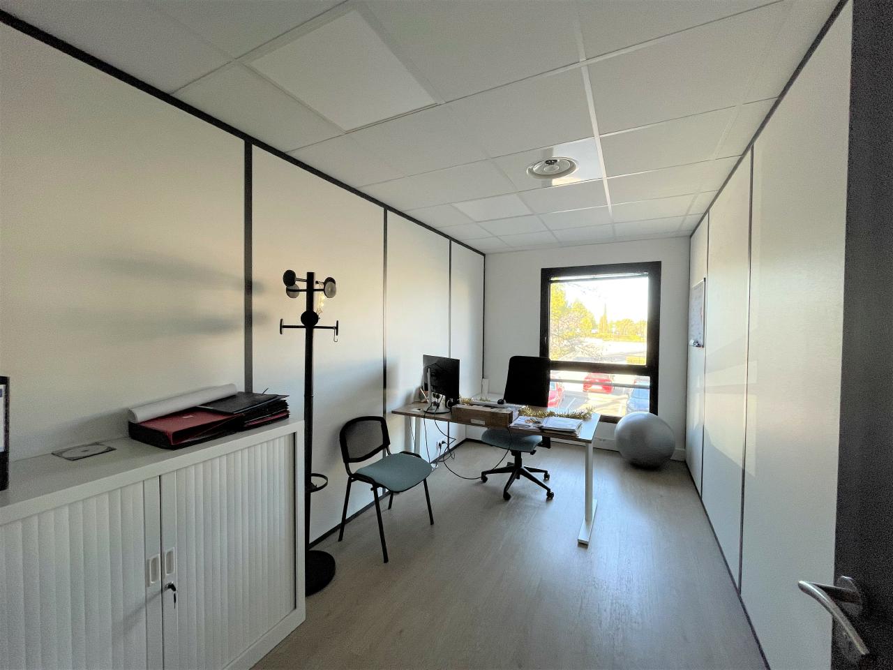 Bureau Aix-en-Provence 2000m² Location bureau Aix-en-Provence Bouches-du-Rhône OLBUR2419797 10